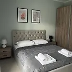 Deluxe